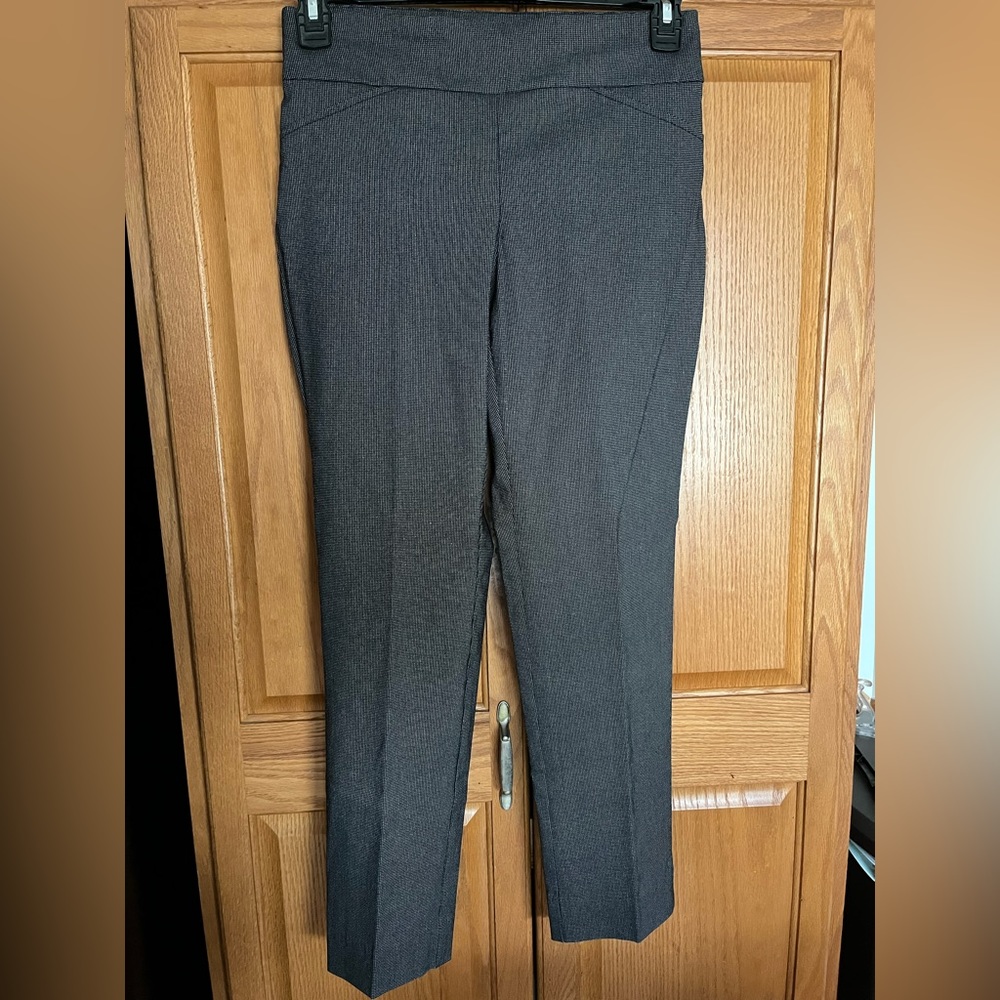Women’s Dress pants trousers pants Preowned Great Condition